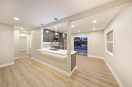 Chefs Kitchen with Bar